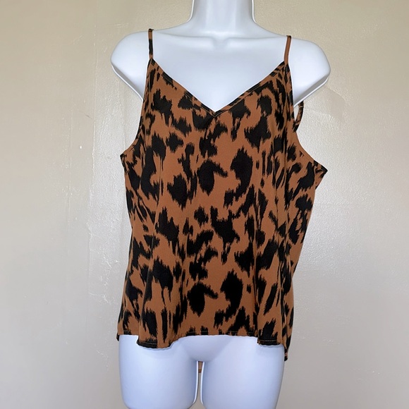 PRINTED LEOPARD BLOUSE SIZE M - Picture 3 of 3